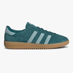 Adidas Bermuda M SZ 8/ W SZ 9.5 (wore once) (UTC Area)