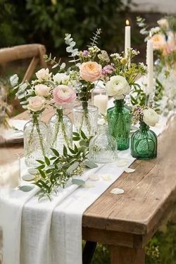 30 small vases