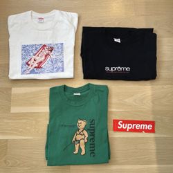 Supreme Tees Size Large Great Condition