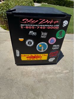 1.7 cu ft compact mini fridge