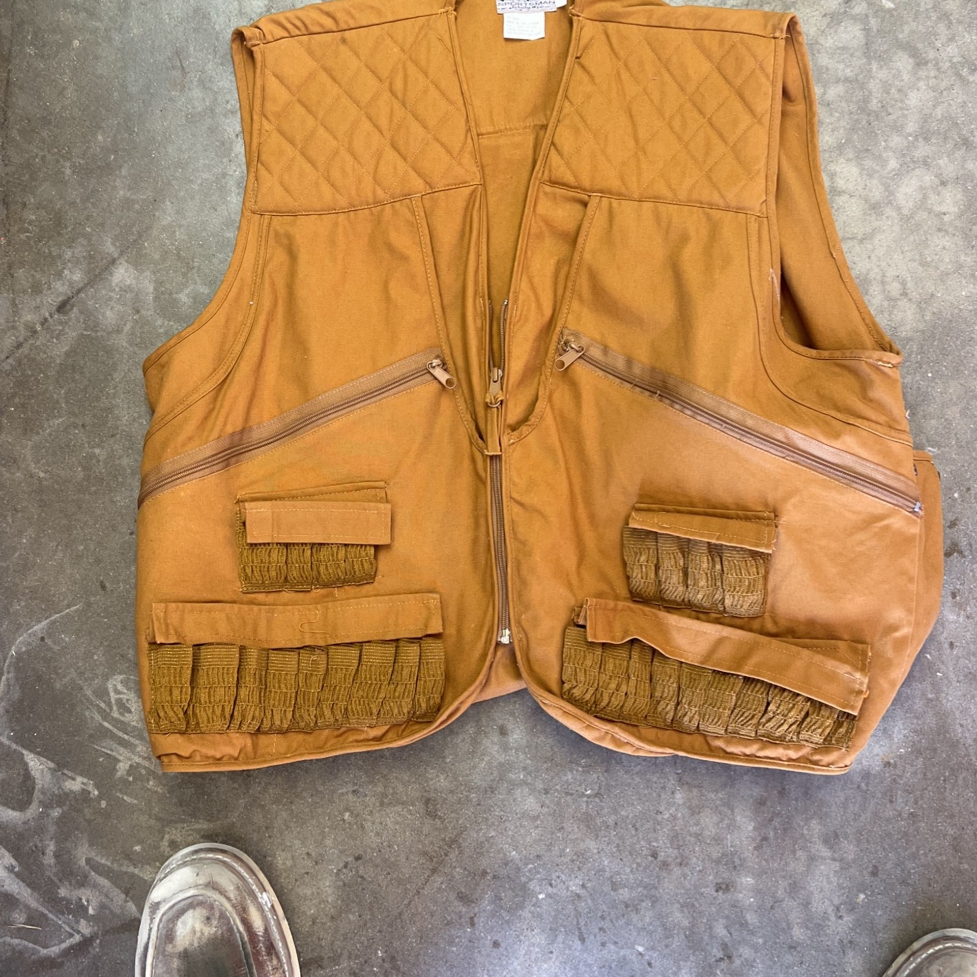 Sportsman Fishing Hunting Vest