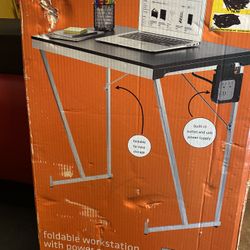 Mesa Para Sala U Oficina Con Enchufe Para Luz