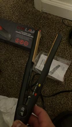 1’ Black. Ceramic Flat Iron