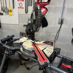 SKILL 10” PORTABLE COMPOUND LASER GUIDED SLIDING MITER SAW