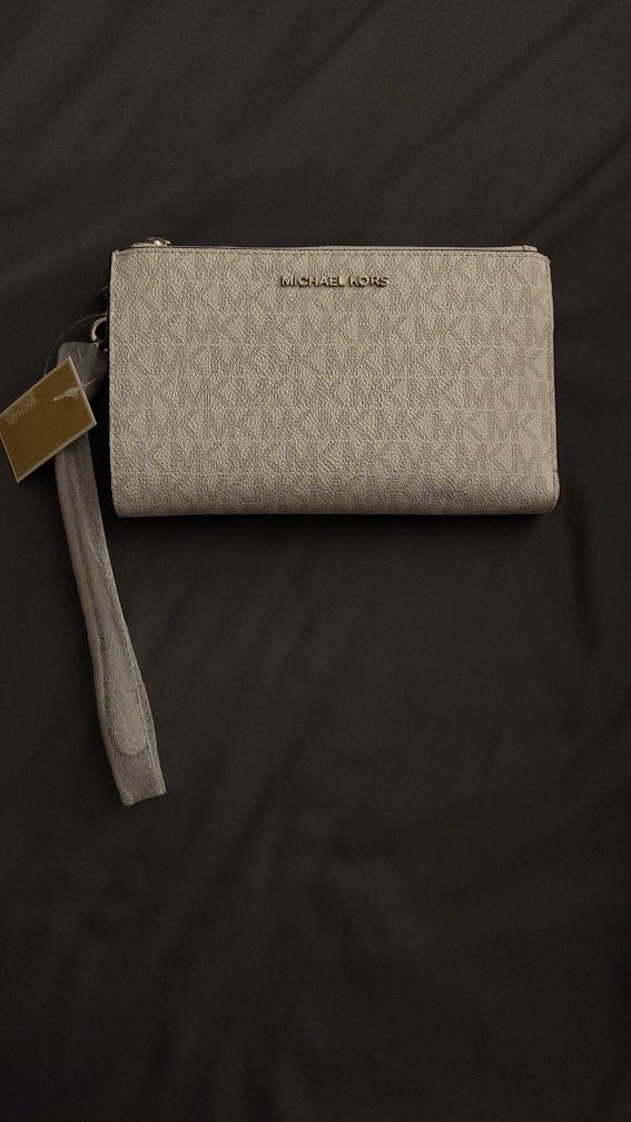 Michael Kors Wallets