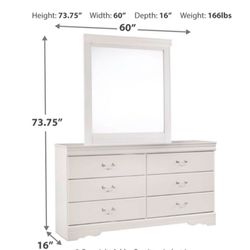 Dresser With Mirror
