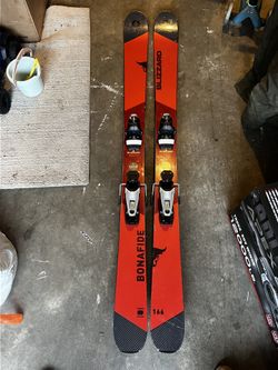 Bonafide Blizzard Skis 166cm