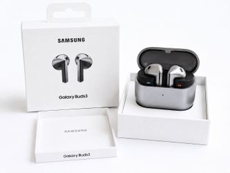 Samsung Galaxy Buds3 Silver With Original Box