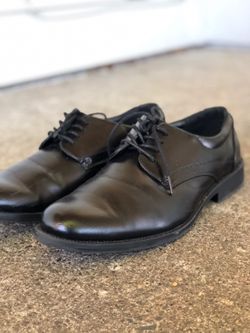 Men’s Dress Shoes Size 8