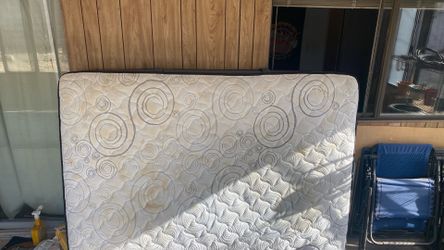 Free used queen mattress