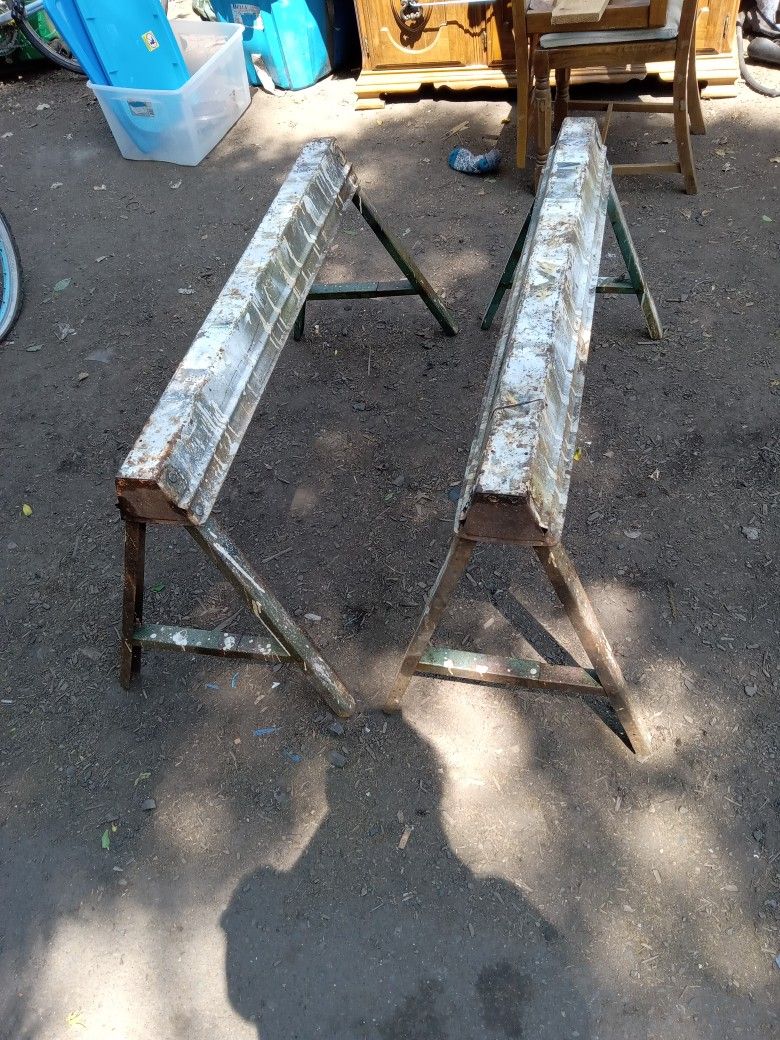 Metal Folding Saw-horses