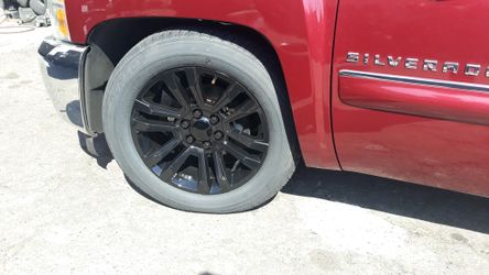 4 new wheels 20 inch gmc sierra $650
