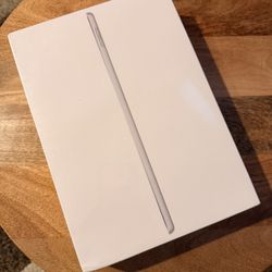 New sealed iPad (9th generation) 64GB Wi-Fi