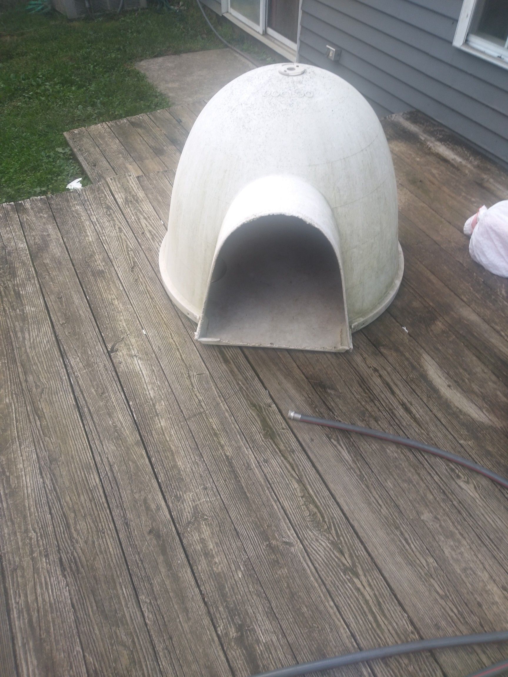 Extra large igloo dog house for Sale in Monroe Township, NJ OfferUp