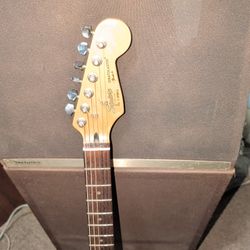 Squire Strat  E Series