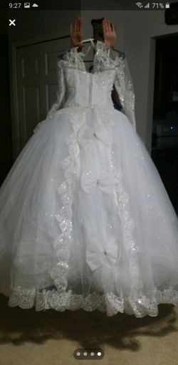 Wedding dress with crystal and marbles