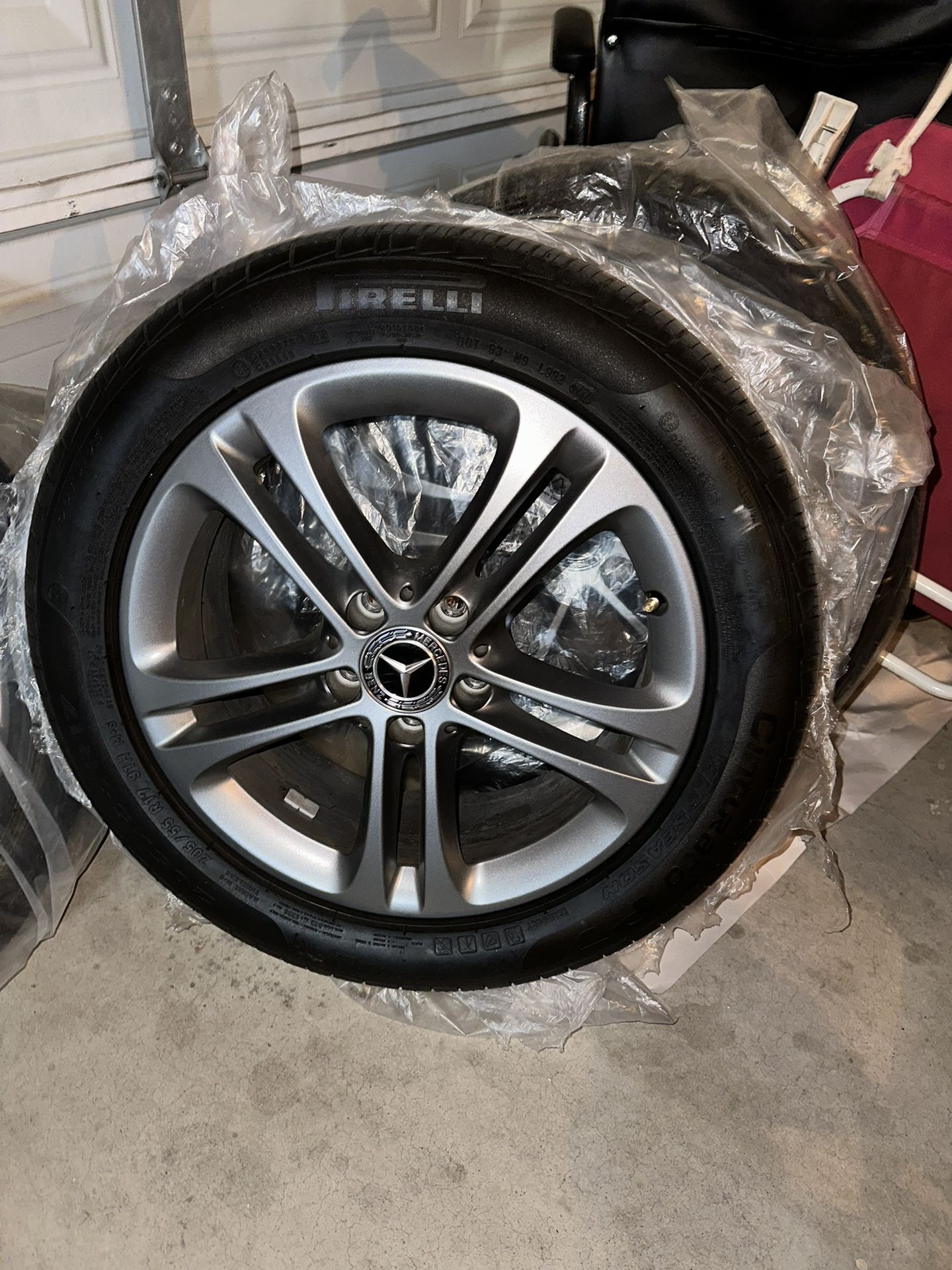Mercedes Benz Tire/Rims