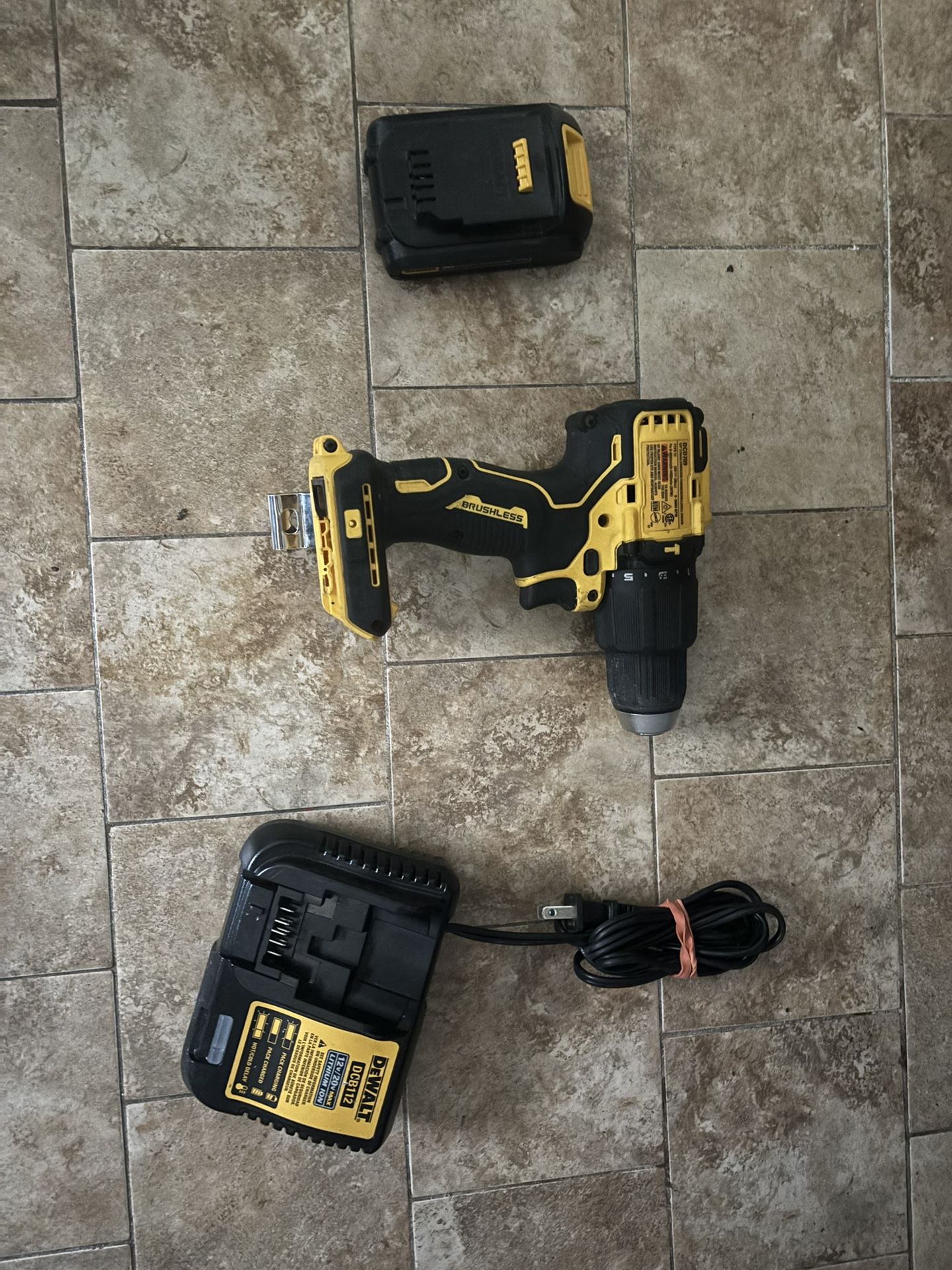 DEWALT ATOMIC 20V MAX Brushless Cordless 1/2in. Dril