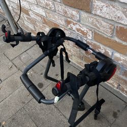 THULE BICYCLE RACK HOLD 2