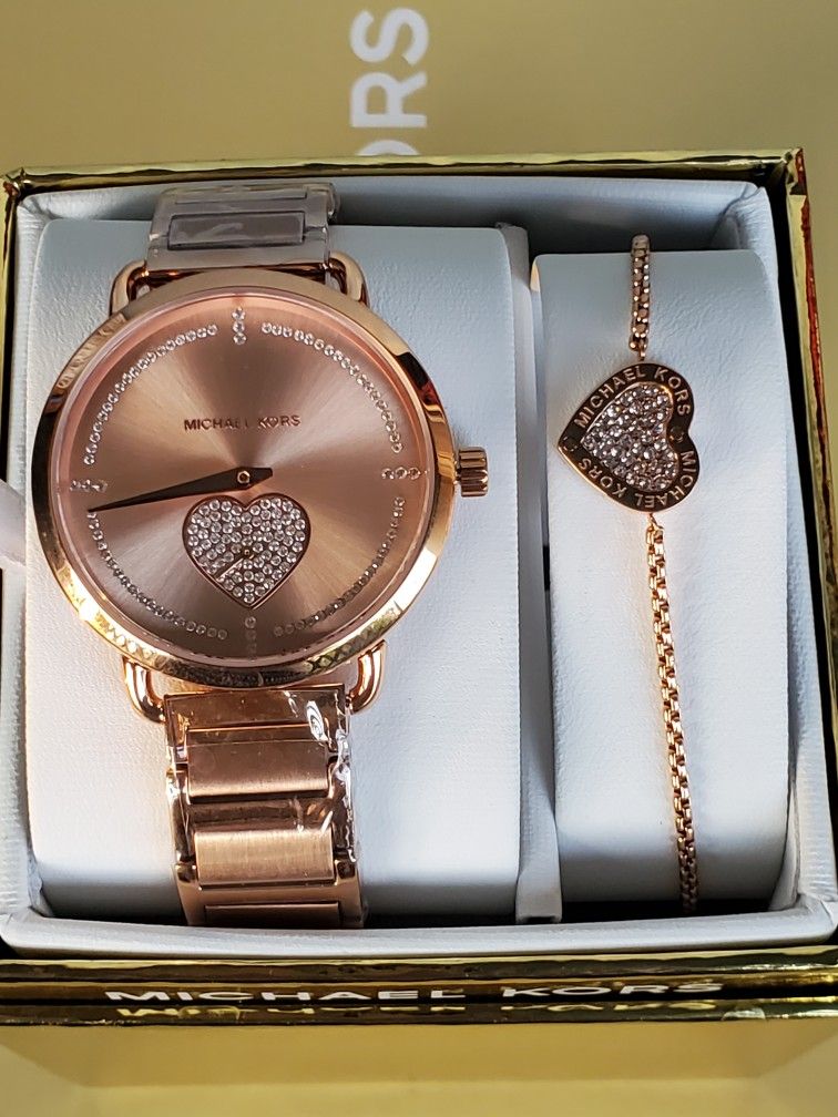 π New Michael Kors Women's Set π