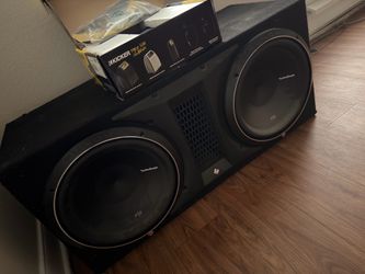 Rockford Fosgate Dual 12” Punch P2 Loaded Enclosure + NEW Kicker CXA800.1 Amp