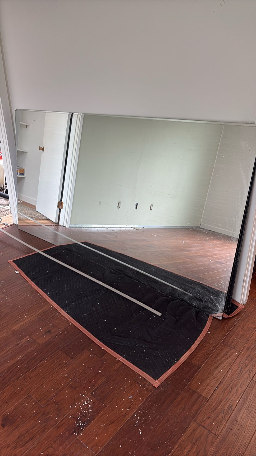 Free mirrors