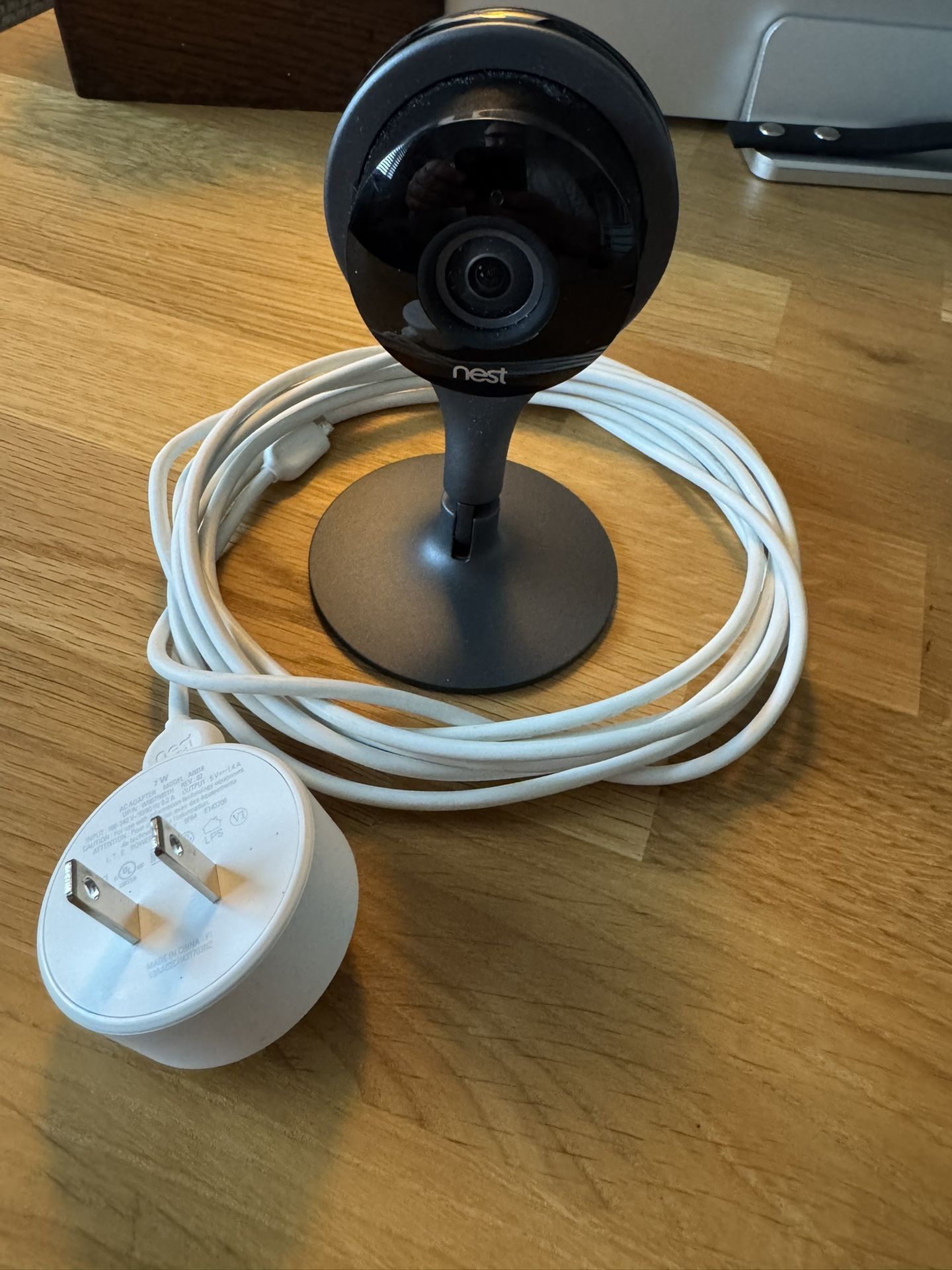 GOOGLE NEST - INDOOR CAMERA - WIRES
