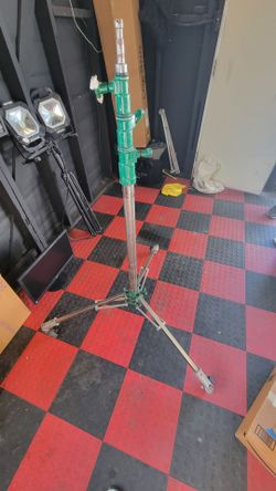 C STAND WITH WHEELS