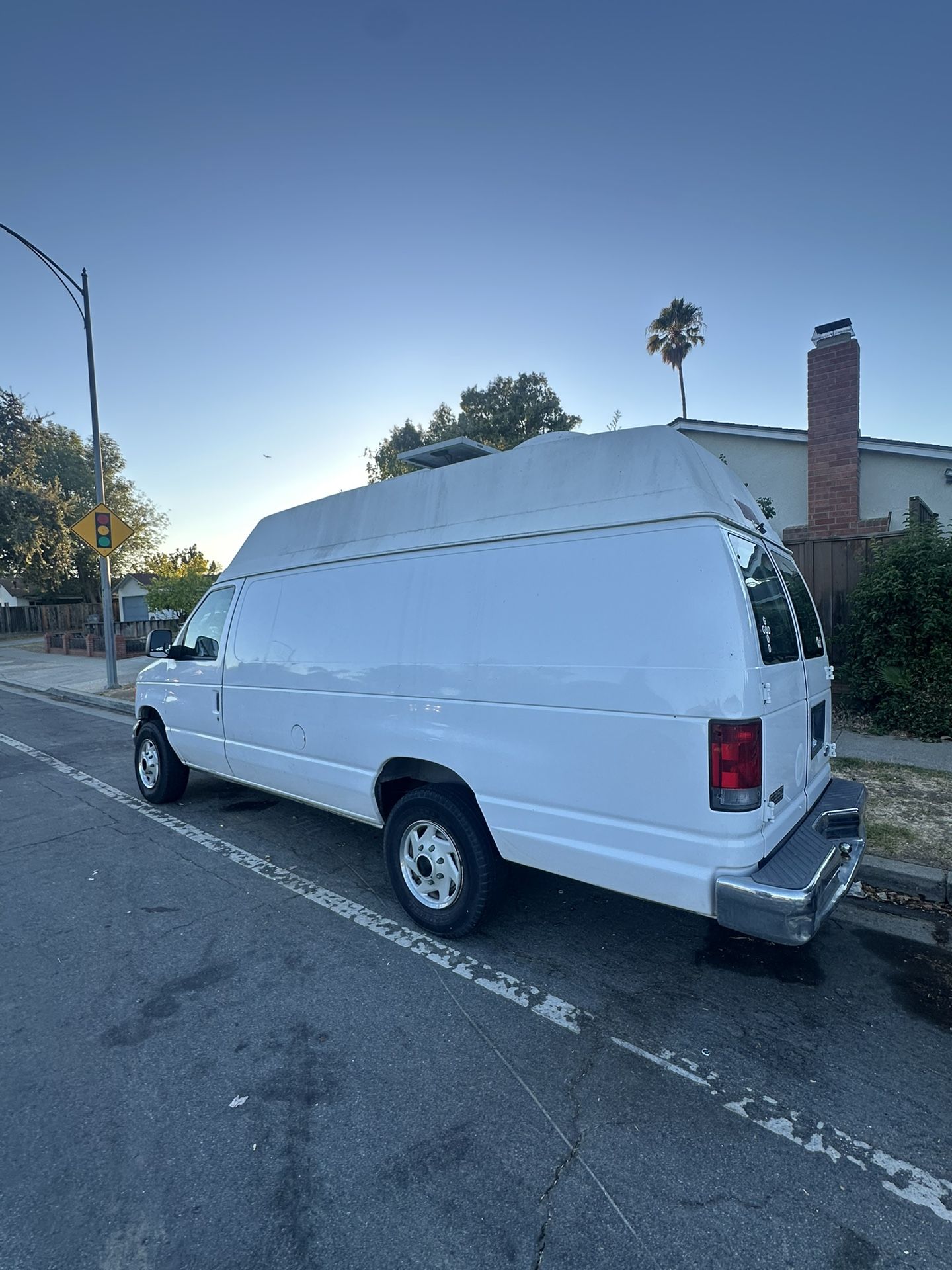 2005 Ford E-Series Van