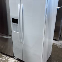 Whirlpool Side-By-Side Refrigerator 33 Inch Wide By 66 Inches Tall