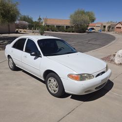 2000 Ford Escort Se