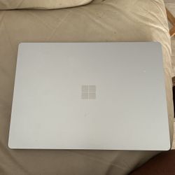 Microsoft Surface Laptop 4