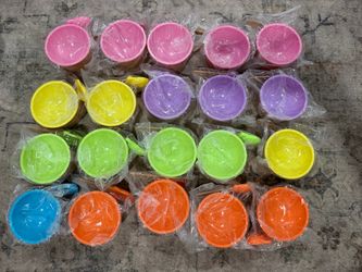 20 Ice Cream Bowls + Spoons – Brand New $20