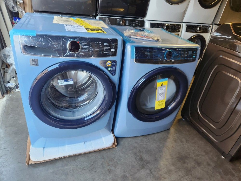 Front Load Washer And Gas Dryer Electrolux
