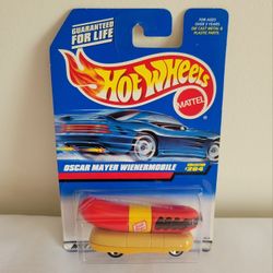 1997 Hot Wheels Oscar Mayer Wienermobile Collector #204 Mattel NEW