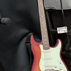 Fender Squire Cherry Sunburst 