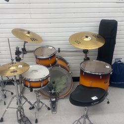 Pear Decade Maple 4pc Drum Set