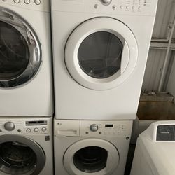 Lg Set Washer And Dryer / 🔌Comes with 2 month warranty 📆LOCATED AT:📍📍 5200 E 10TH AVENUE TAMPA FL 33619PHONE 📲 813~473~0570