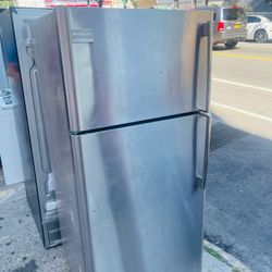 Refrigerator Top Freezer 30 Inches 