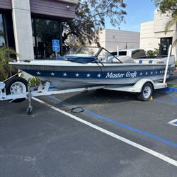1985 Master Craft Ski Boat