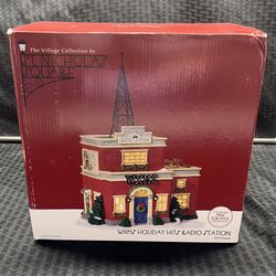 2004 St. Nicholas Square WXMS Holiday Hits Radio Station Illuminated  