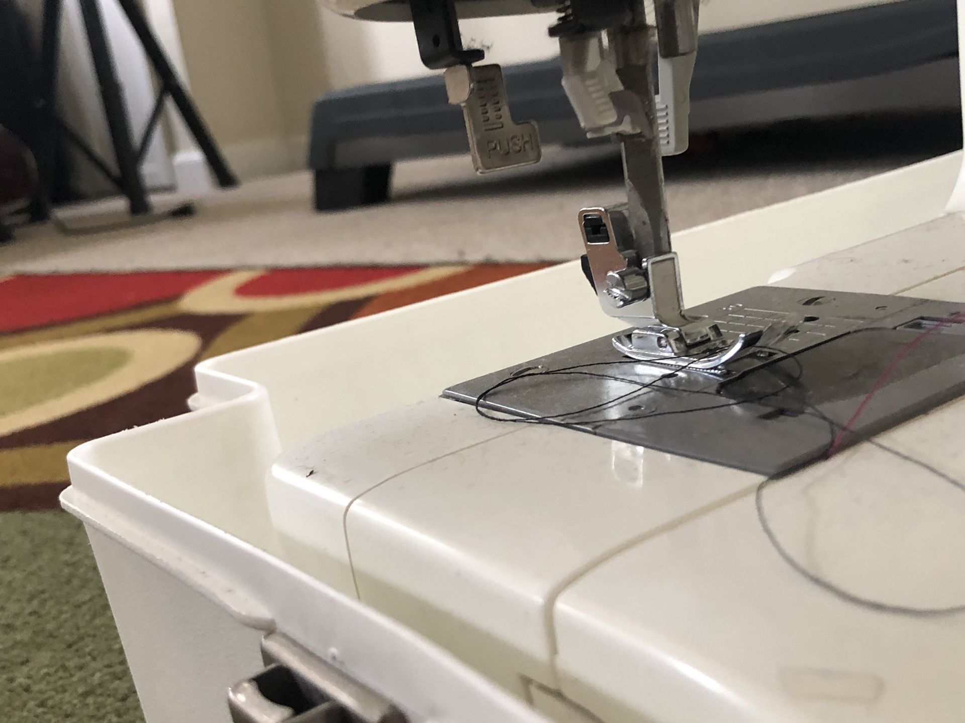 Brother xl 6562 sewing machine for Sale in Baltimore, MD
