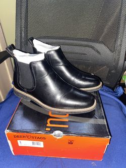 Boys Deer Stags Size 5