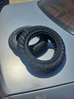 Electric scooter solid rubber tires