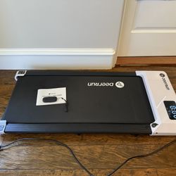 DeerRun Mini Walkingpad Treadmill with Remote