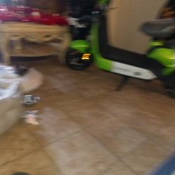 Supermach Electric Scooter