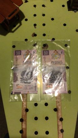 Dos Cincuenta Pesos