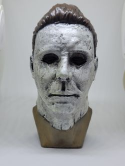 5.5 Inch Tall Resin Michael Myers Halloween Bust