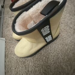 Tan Ugg Boots