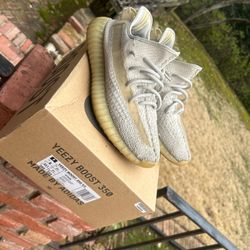 Yeezy 350 “Low Light”